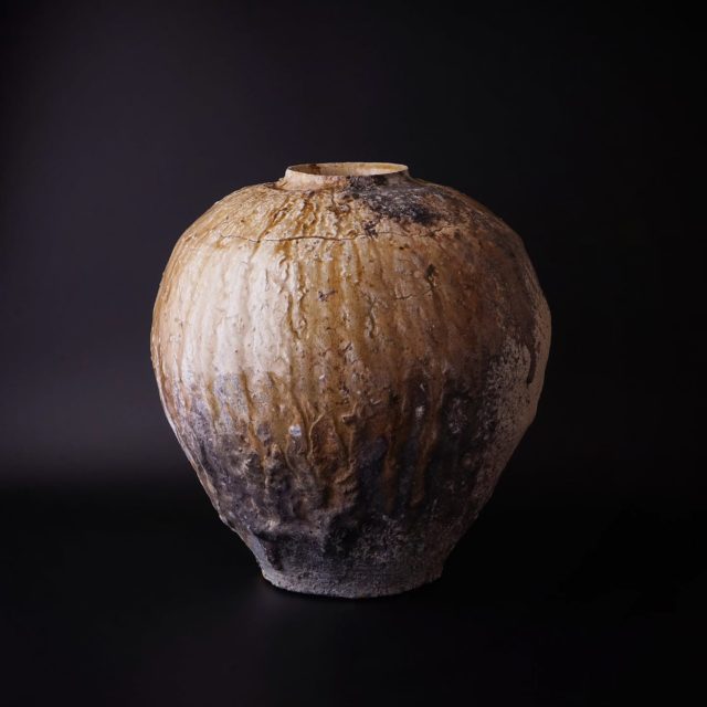 『篠原希 作陶展』はお陰様で無事に終了いたしました。
最終日までご来廊頂きましたお客様、誠にありがとうございました。
また、ネット等を通じてご高覧くださいました皆様にも心より御礼申し上げます。

篠原希（@shin3kibou）

たちばな（@tachibana_naramachi）

https://tachibana181.shopselect.net/

*
*
*
#篠原希#壺#陶磁器#穴窯#pottery